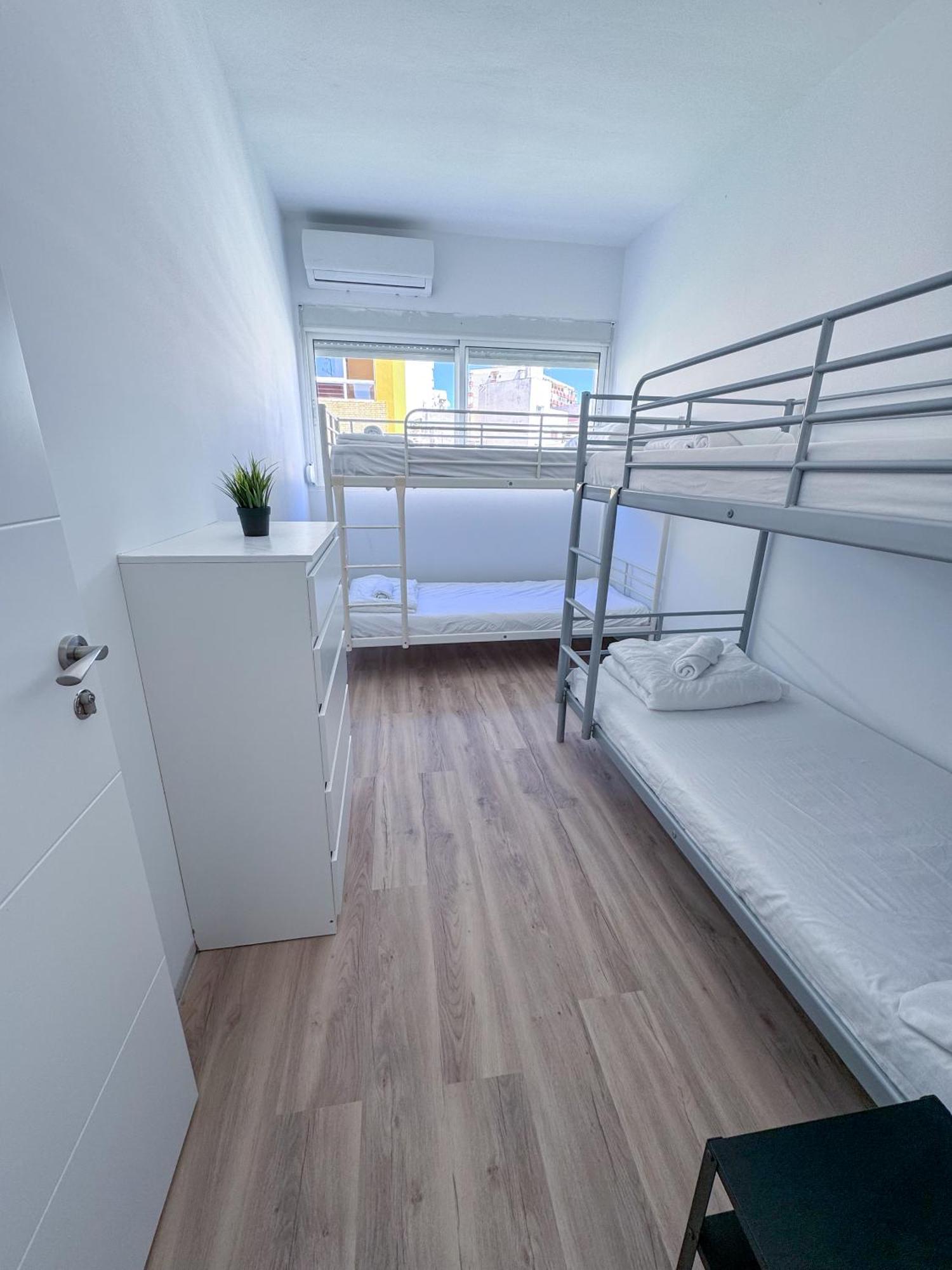 Muede Hostel Torremolinos Extérieur photo
